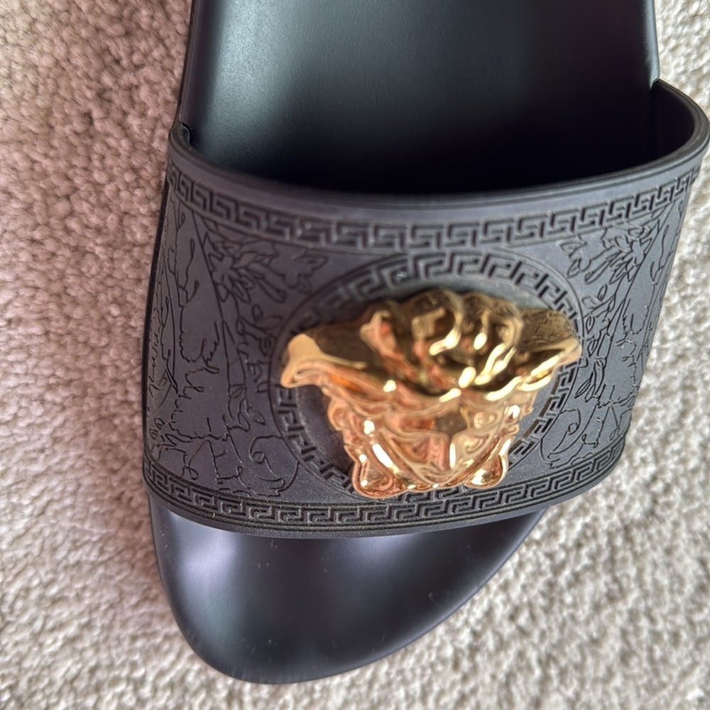 Versace sandals - Picture 6 of 6